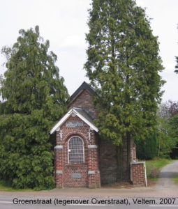In de Groenstraat ter hoogte van de Overstraat werd als dank voor een genezing een kapel gebouwd ter ere van O.L.Vrouw van Bijstand